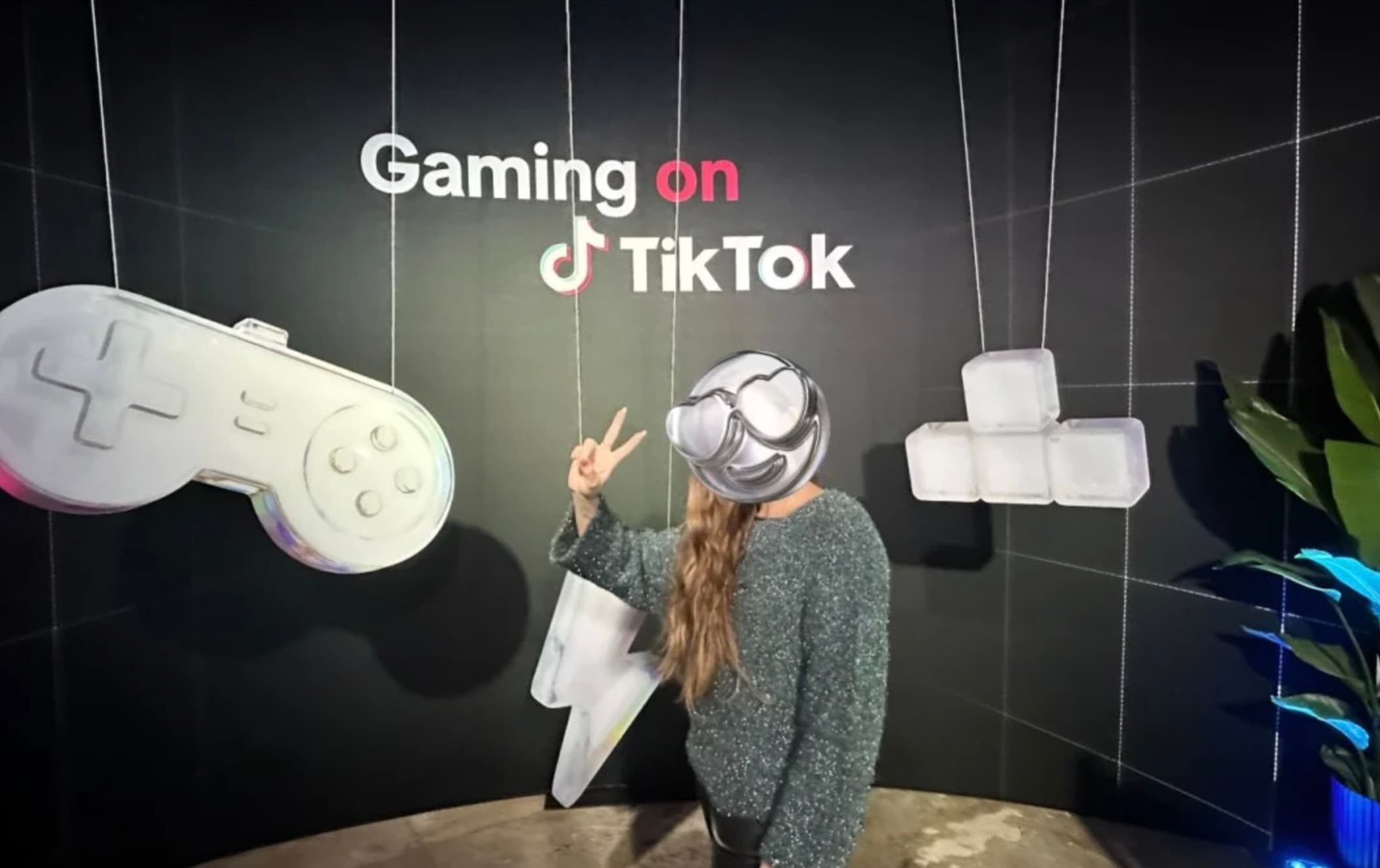 Gaming on TikTok layout artwork.
